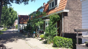 Отель Family House Amsterdam  Амстердам